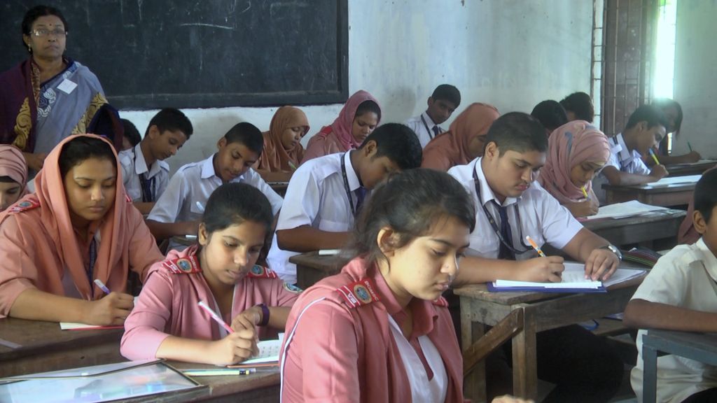 বরিশাল শিক্ষা বোর্ড : জেএসসি’র প্রথম পরীক্ষায় বহিস্কার ৮