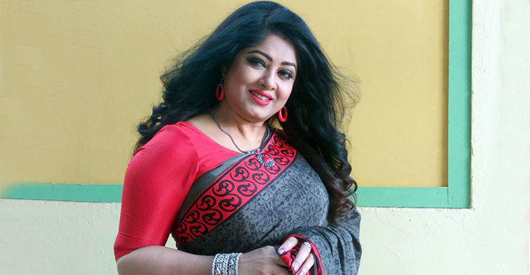 সফল নায়িকা মৌসুমীর জন্মদিন আজ