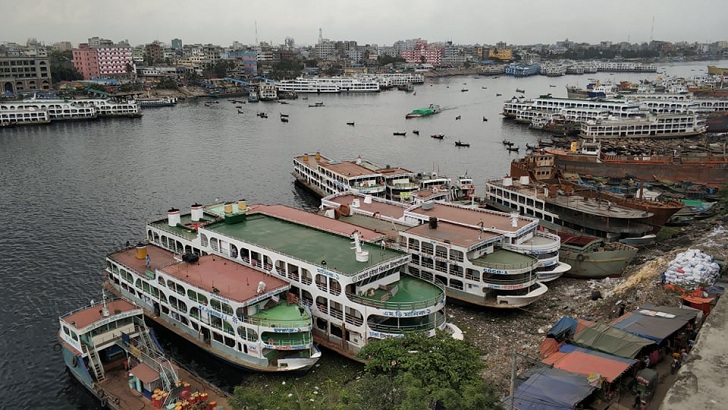 দেশে নৌ ধর্মঘট চলছে