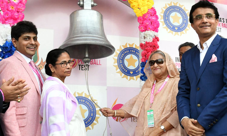 শেখ হাসিনা আমাদের মানুষ: মমতা