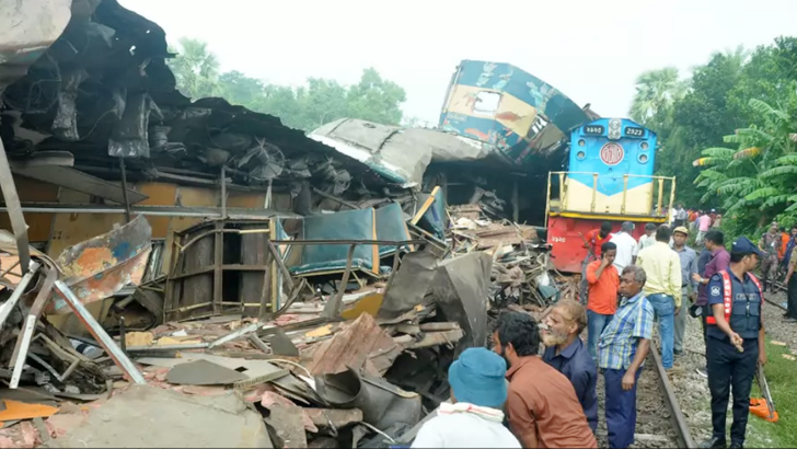 ট্রেন দুর্ঘটনার আসল রহস্য!