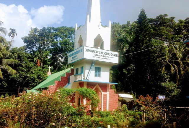 দখলদারদের কুদৃষ্টি পড়েছে চন্দ্রকান্ত চার্চের উপর