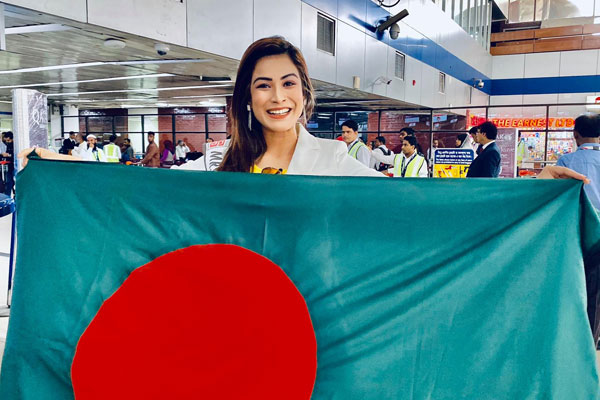 চীনে মিসেস গ্লোব প্রতিযোগিতায় অংশ নিতে বরিশালের মেয়ে অন্তরা