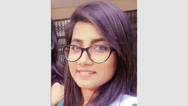 বাইক থেকে পড়ে আহত ইডেনছাত্রী জুঁই না ফেরার দেশে