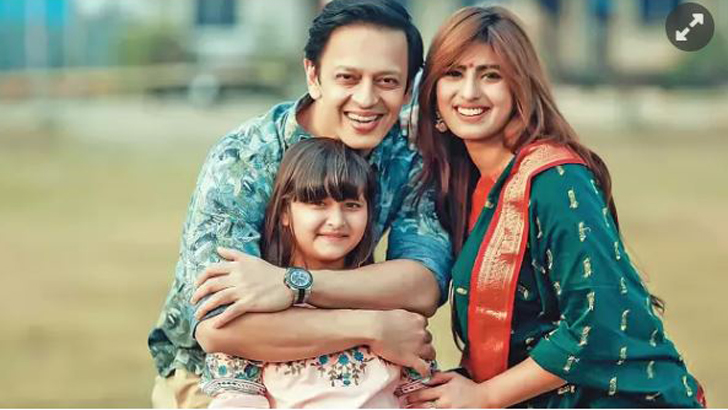 নোবেল ও শখ দম্পতিকে নিয়ে ‘বি পজিটিভ’