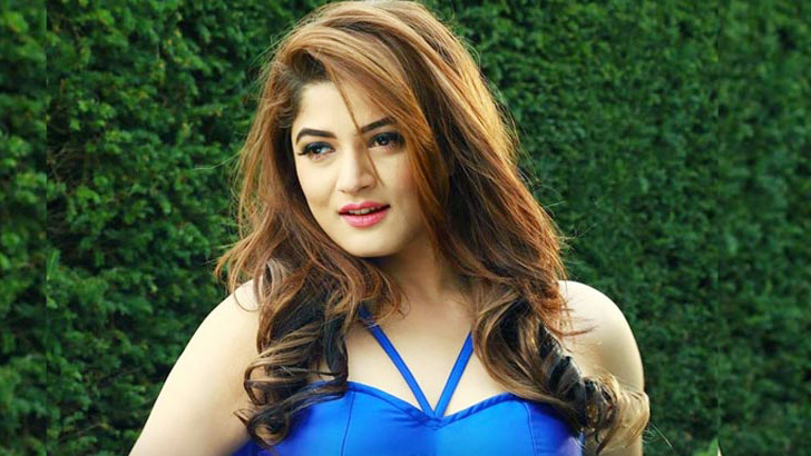 শক্তিশালী হয়ে ফিরবেন শ্রাবন্তী!