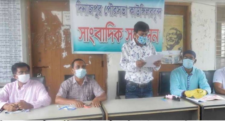 পৌর পরিষদ থেকে পদত্যাগের হুশিয়ারী কাউন্সিলরদের