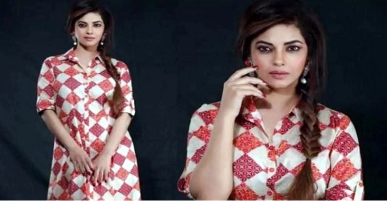 মীরাকে ধর্ষণ ও খুনের হুমকি
