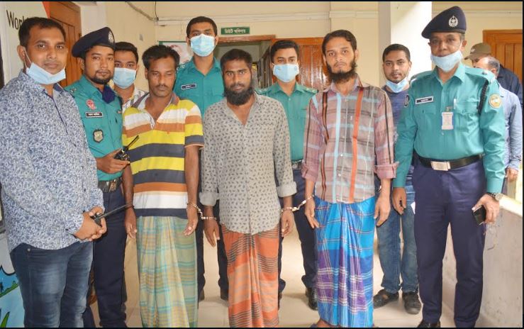 বরিশালে অস্ত্রসহ আন্ত:জেলা তিন ডাকাত সদস্য আটক
