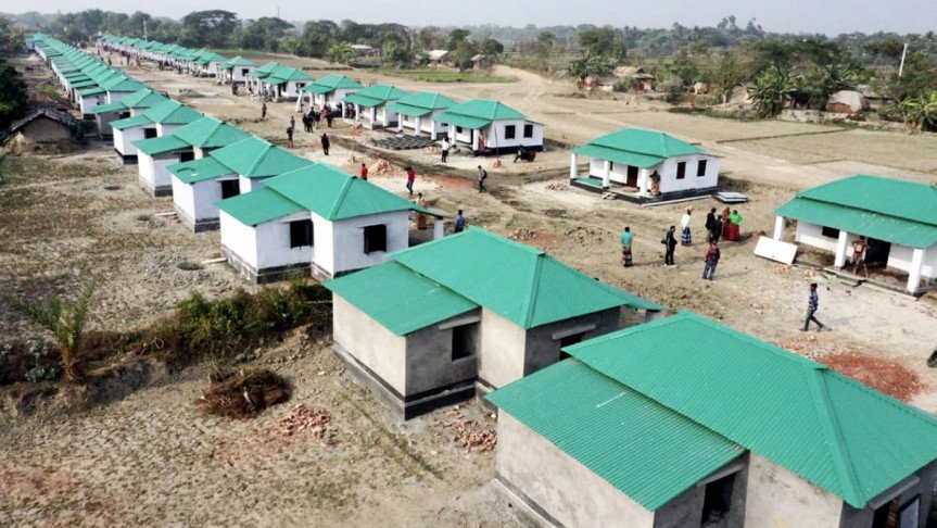 ভূমিহীন ও গৃহহীন পরিবার পাবে আরো এক লাখ বাড়ি