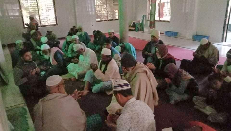 বাবুগঞ্জে কেন্দ্রীয় ছাত্রদল নেতার পিতার মৃত্যু বার্ষিকীতে দোয়া মোনাজাত