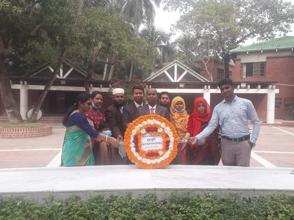 অটিজম স্কুলের শিক্ষক-শিক্ষীকাদের বঙ্গবন্ধুর মাজার জিয়ারত