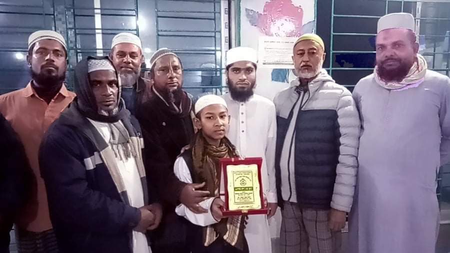 খুলনা বিভাগীয় কুরআন প্রতিযোগিতায় তৃতীয় বেনাপোলের ছেলে মাহফুজুর