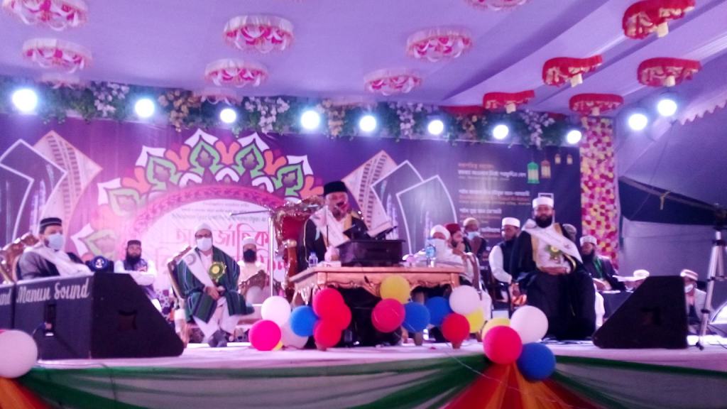 বরিশালে আন্তর্জাতিক ক্বিরাত মাহফিল সম্পন্ন