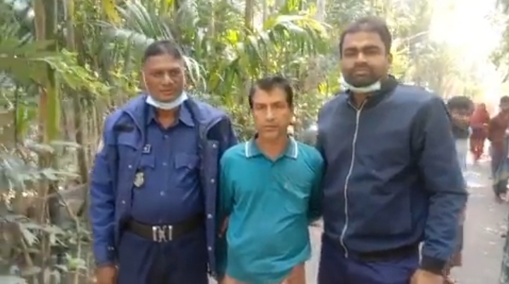 ফকিরহাটে ধর্ষনচেষ্টা মামলার আসামি গ্রেপ্তার