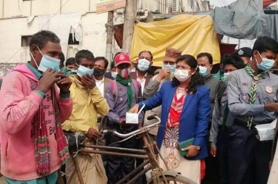 রংপুরে করোনাভাইরাসের উর্ধ্বমুখী সংক্রমণ নিয়ন্ত্রণ ও জনসচেতনতা বাড়াতে মাঠে নেমেছে জেলা প্রশাসন