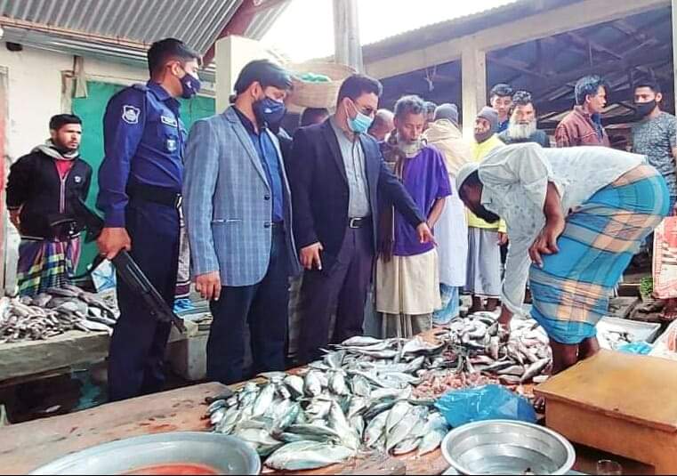 বাকেরগঞ্জে এসিল্যান্ডের জাটকা অভিযান, ৬ জনকে ৩০ হাজার টাকা জরিমানা