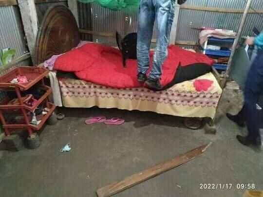রংপুরের পশ্চিম নীলকন্ঠ এলাকায় সোনা মিয়া নামের এক ব্যাক্তির ঝুলন্ত মরদেহ উদ্ধার করেছে পুলিশ