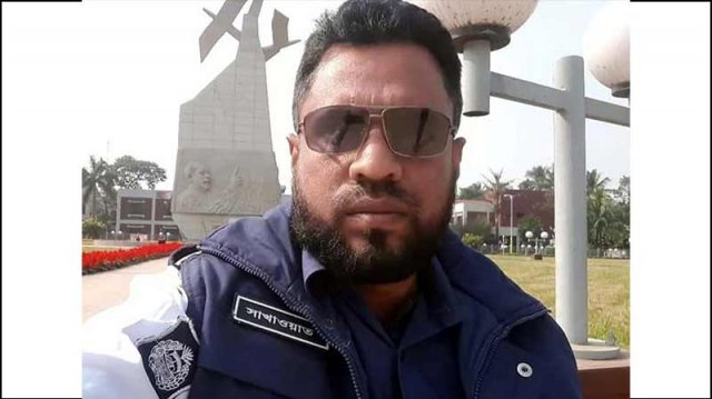 টোল দেওয়ার সময় ট্রাকের ধাক্কায় কনস্টেবল নিহত