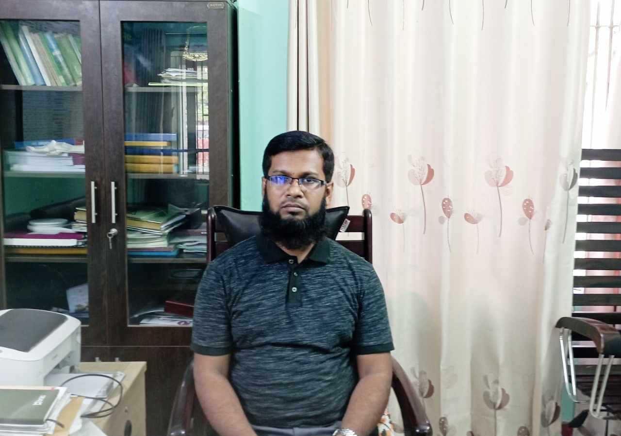 শুদ্ধাচার পুরস্কার পেলেন দশমিনার প্রাণিসম্পদ কর্মকর্তা আতিকুর রহমান