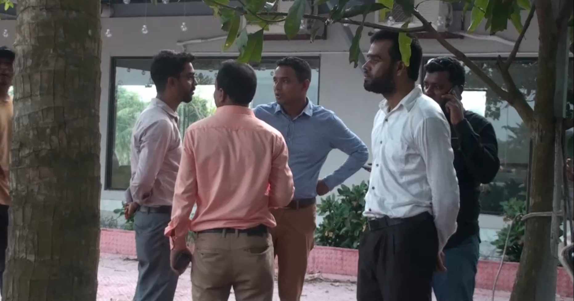 সাবেক আইজিপি বেনজীর আহমেদের সাভানা পার্ক পরিদর্শনে দুদক প্রতিনিধি দল, সাংবাদিকদের বাঁধা পার্ক কর্তৃপক্ষের