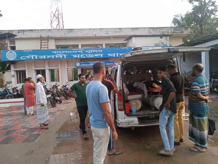 গৌরনদীতে ধারের টাকা না পাওয়ায় বন্ধুর হাতে বন্ধু  নিহত,থানায় মামলা