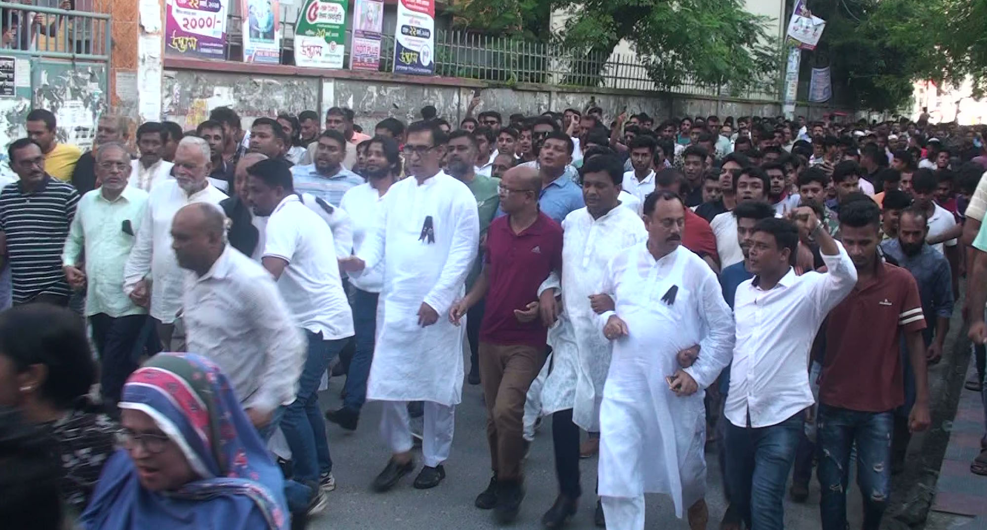 শেখ হাসিনা নামে হত্যা মামলা দায়েরের প্রতিবাদে গোপালগঞ্জে বিক্ষোভ মিছিল