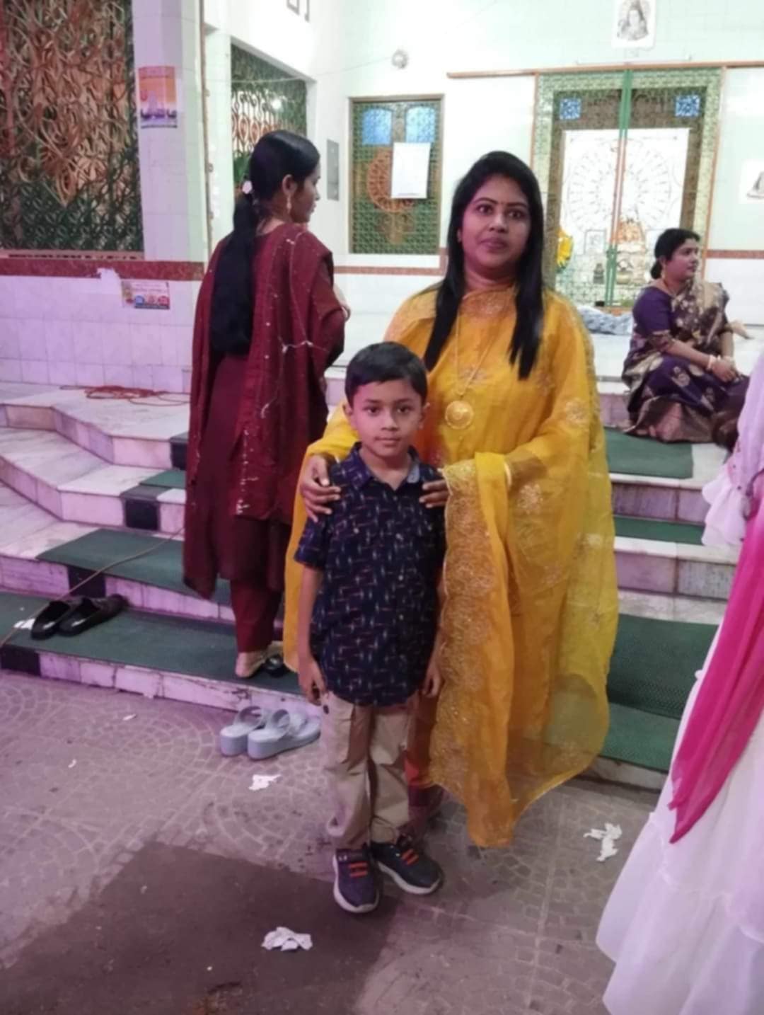 পুলিশ কর্মকর্তার স্ত্রীর মরদেহ উদ্ধার