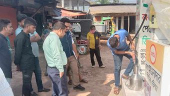 বাকেরগঞ্জে পরিমানে কম দেওয়ায় হাওলাদার ফিলিং স্টেশনের ৫০ হাজার টাকা অর্থদন্ড