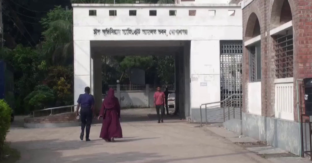 দিদার হত্যা মামলা : গোপালগঞ্জে ইউপি চেয়ারম্যানসহ ৫ আওয়ামী লীগ ও ছাত্রলীগ নেতা গ্রেপ্তার