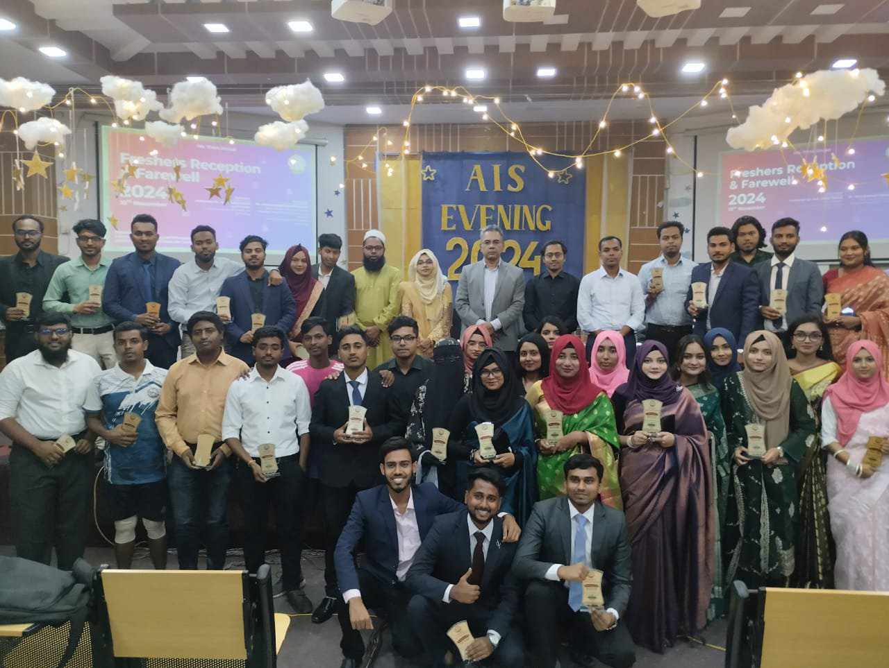 যবিপ্রবির এআইএস বিভাগের নবীনবরণ ও বিদায় সংবর্ধনা অনুষ্ঠিত