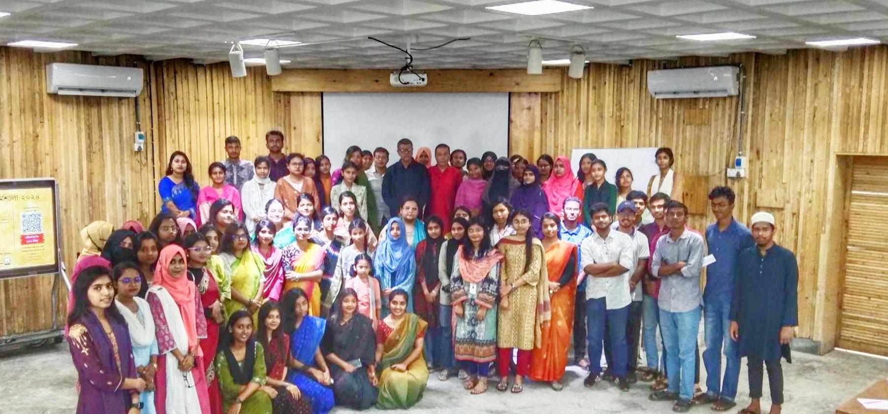 শুদ্ধ বাংলা চর্চায় খুবিতে ‘ওংকার শৃণুতা’র শীর্ষক কর্মশালা