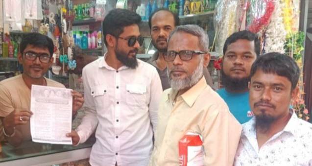গলাচিপায় যুবদলের লিফলেট বিতরণ