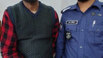 বরগুনায় ইয়াবাসহ এক মাদক ব্যবসায়ীকে আটক