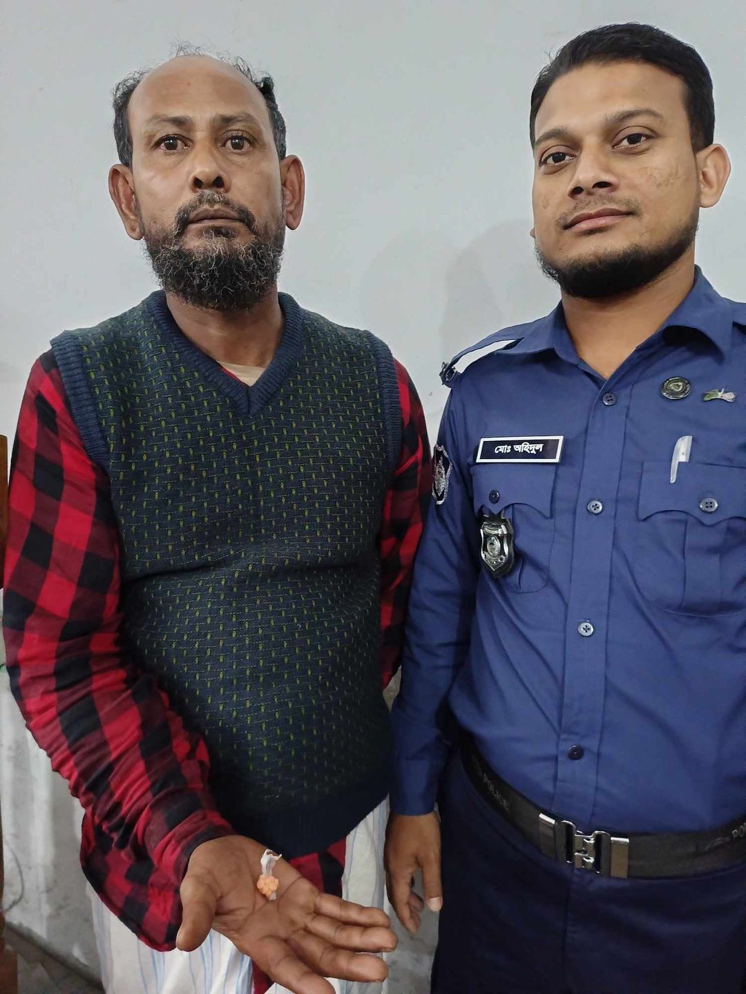বরগুনায় ইয়াবাসহ এক মাদক ব্যবসায়ীকে আটক