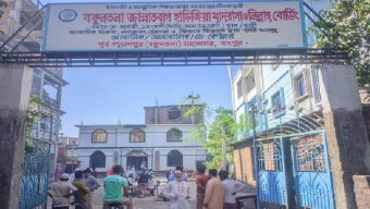 রংপুরে মাদ্রাসার শিশুকে বলৎকারের পরে হত্যা; শিক্ষকসহ গ্রেফতার ২