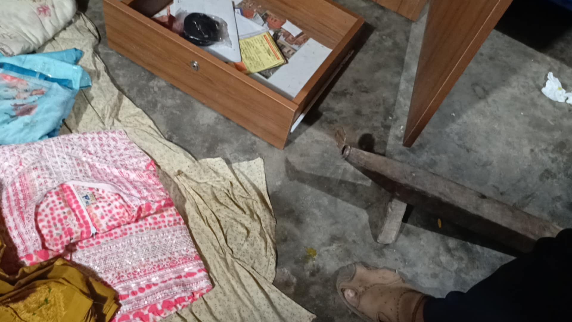 বোরহানউদ্দিনে দুর্ধর্ষ চুরি,আতঙ্কে ও নিরাপত্তাহীনতায় দিন কাটছে ভুক্তভোগী পরিবারের