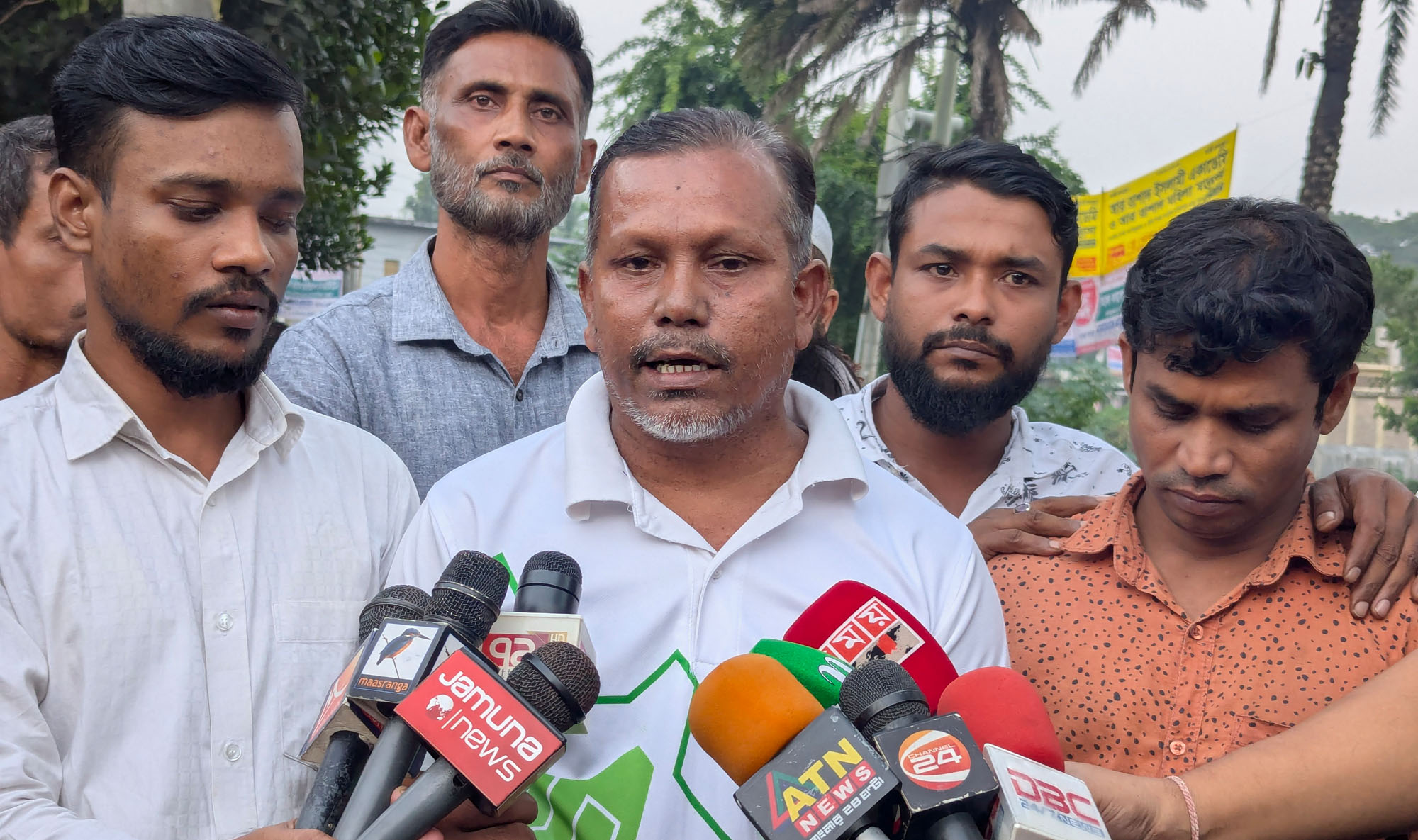 অবশেষে কারাগার থেকে মুক্তি পেলো চার শিশুর পিতা জামাল মিয়া, দায়িত্ব নিলো জেলা প্রশাসন