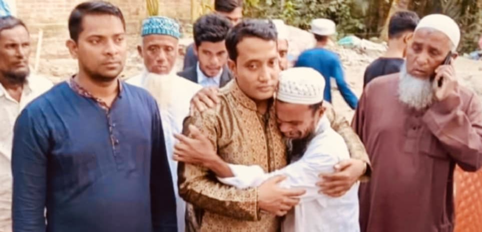 বৈষম্য বিরোধী ছাত্র আন্দোলনে নিহত ২ পরিবার ও ৩ টি এতিমখানায় নগদ ৯ লাখ টাকা অনুদান প্রদান করলেন:সহকারী অ্যাটর্নি জেনারেল ইব্রাহিম খলিল