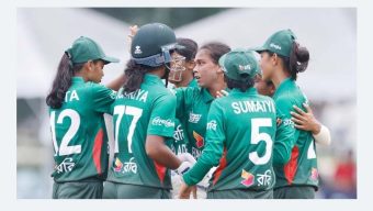 মহান বিজয় দিবসে ক্রিকেটে পুরুষ এবং নারী উভয় বিভাগে জয় পেল বাংলাদেশ 
