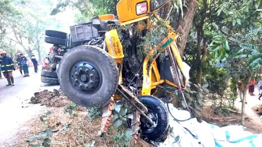 গোপালগঞ্জে আলাদা ঘটনায় ট্রাক চালকসহ নিহত-২