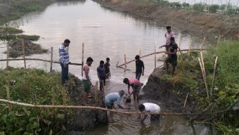 বাঁধ অপসারণ করে দেড় কিলোমিটার খাল প্রভাবশালী কবল থেকে দখল মুক্ত, ২০ হাজার টাকা জরিমানা