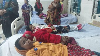 গোপালগঞ্জে প্রাক-বড়দিন অনুষ্ঠানের খাবার খেয়ে শতাধিকশিশু কিশোর অসুস্থ