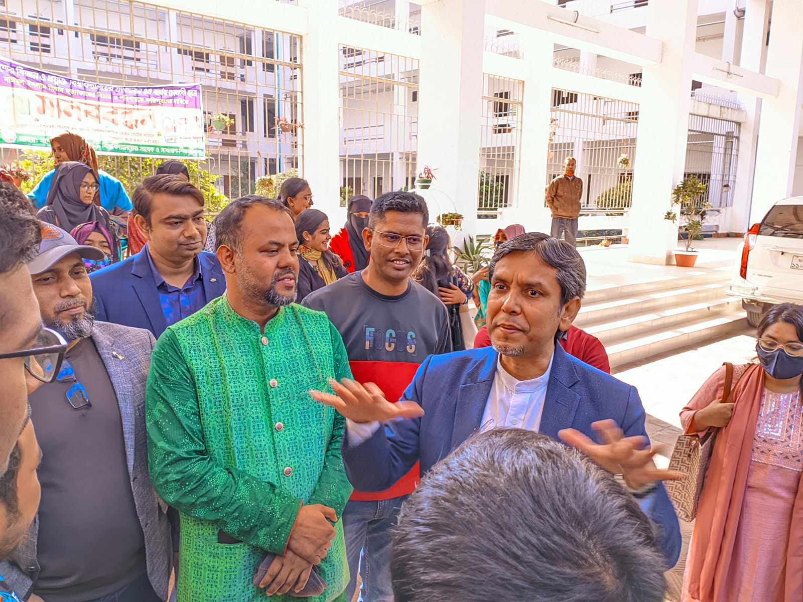 উপাচার্যের আশ্বাসে যবিপ্রবি শিক্ষার্থীদের আন্দোলন প্রত্যাহার