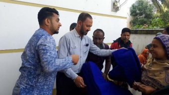 গলাচিপায় গরিব ও অসহায়দের মাঝে শীতবস্ত্র বিতরণ।