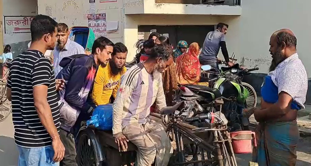 গোপালগঞ্জে বাসের চাপায় শিশু নিহত