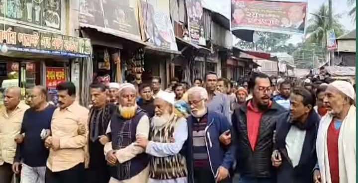 গলাচিপায় উপজেলা বিএনপির আনন্দ মিছিল