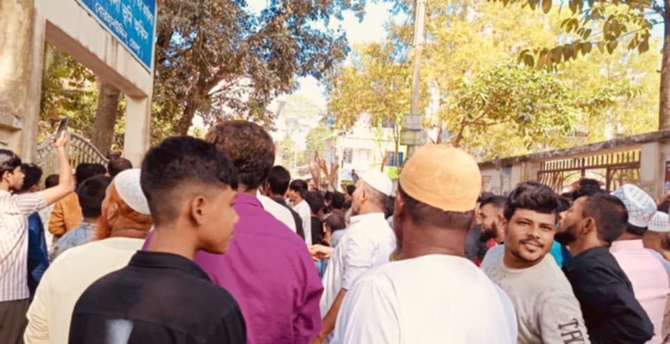 বোরহানউদ্দিনে এসিল্যান্ডের অপসারণের দাবীতে বিক্ষোভ মিছিল,৭২ ঘণ্টার আল্টিমেটাম