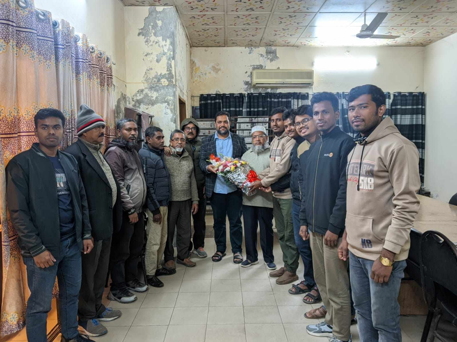 বরিশাল প্রেসক্লাবের নবনির্বাচিত কমিটিকে ববি প্রেস ক্লাবের ফুলেল শুভেচ্ছা
