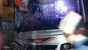 বরিশালে সাকুরা পরিবহনের ধাক্কায় সেনা সদস্যের স্ত্রী নিহত, আহত বাবা-ছেলে